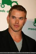 Kellan Lutz 3