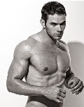 Kellan Lutz para Collin Stark MQ