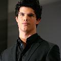 Taylor Lautner 9