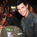 Taylor Lautner 31