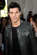 Taylor Lautner 33