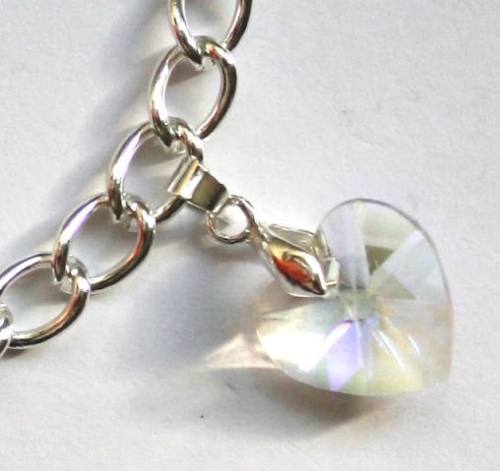 Pulsera que Edward compra para Bella pulsera de oro blanco con dije de corazón de cristal