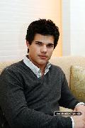 Taylor Lautner para Chiaki Oshima 2008 (Scans HQ)